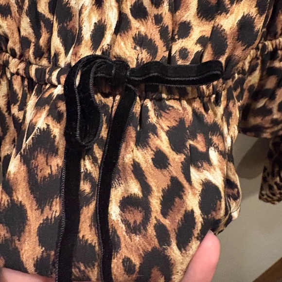 Wayf Animal Print Ruched Long Sleeve Top - Picture 5 of 7